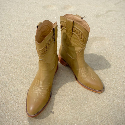 Belt western boots